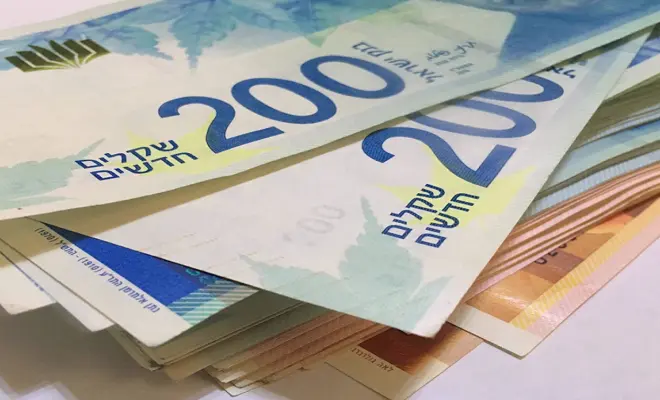 إسرائيل تعيد طرح تشريع يجرّم حيازة أكثر من 200 ألف شيكل نقداً